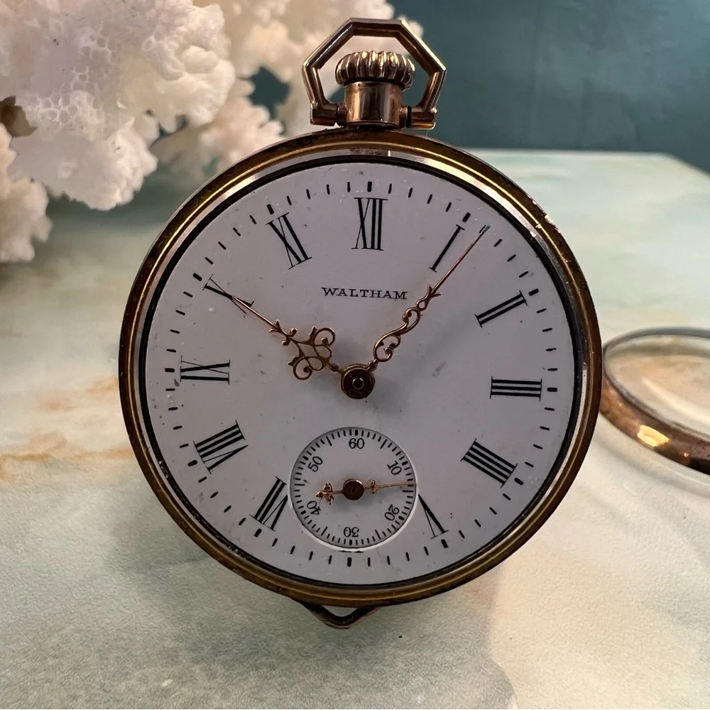 WALTHAM Antique 7 Jewel Pocket Watch in 14k Gold Filled Elgin Napoleon Case